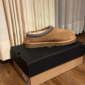 UGG Chesnut Tasman.   New in box.  Size 10